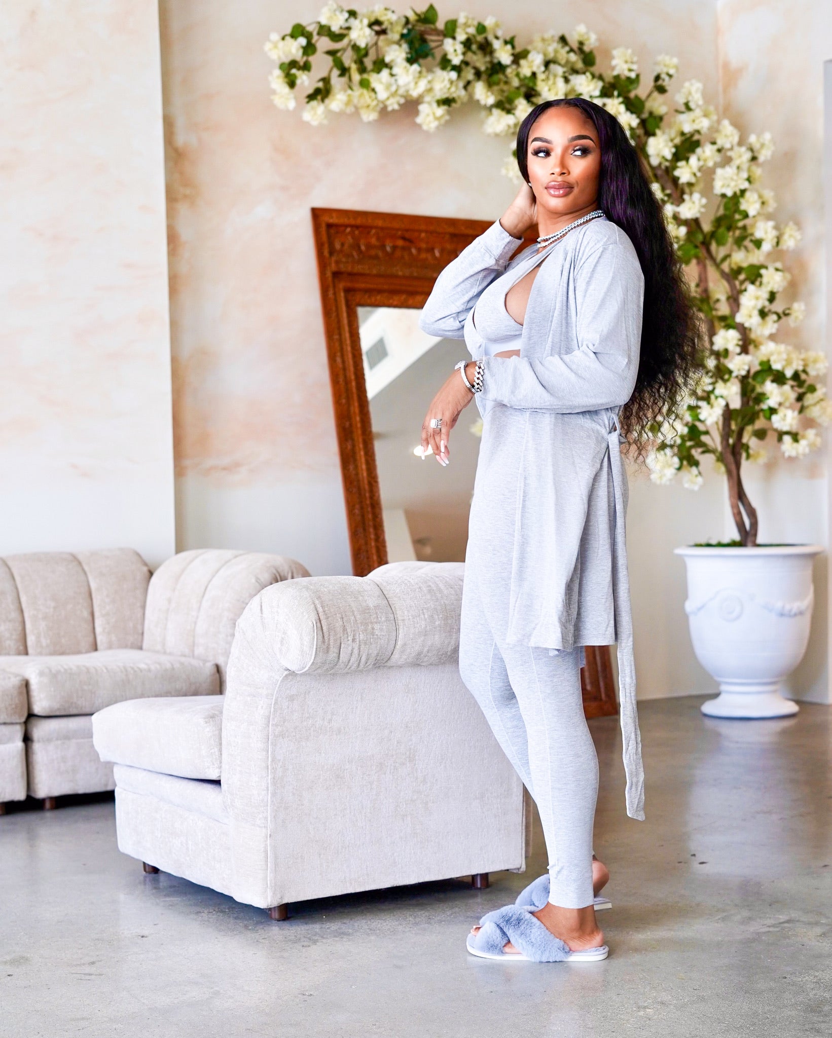 Baesic Cardigan (Grey)
